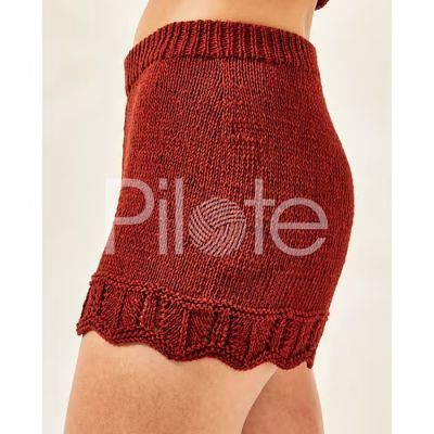 Návod a priadza na krátke pletené nohavice z prírodnej priadze PHIL RUSTIQUE z obsahom ľanu a viskózy.