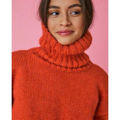 Dámsky rolák, ktorý zahreje upleťte z priadze s alpakou Pingo Queen.