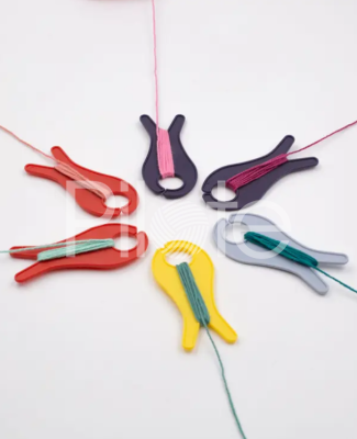 Cievky na vlnu. Ideálna pomôcka na pletenie žakárových vzorov.