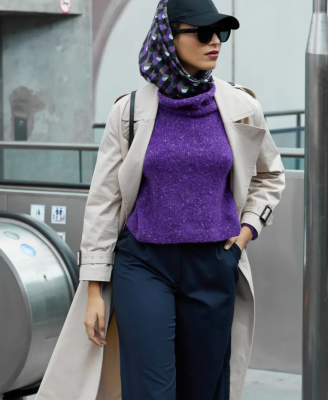 Dámsky rolák z efektnej  priadze  Phil COSY, farba Ultraviolet.