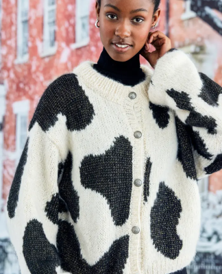 Dámsky sveter so žakárovým vzorom z jemnej priadze Pingo SALSA.