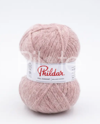 Ultra ľahká a ženská priadza a decentným leskom. Je vhodná pre vzdušné a jemné úplety. Farba Guimauve-ružová