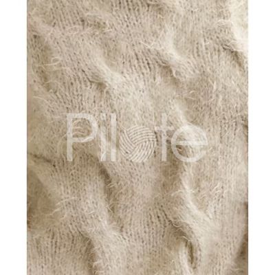 Pulóver so stratenými osmičkami z priadze Phil Beaugency od francúzskeho výrobcu Phildar.