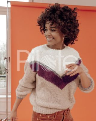Časopis Phildar 175 pulóver s geometrickým vzorom pletený z Phil Frisette a Phil Myriade
