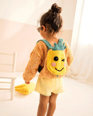 Návody a inšpirácie na pletené oblečenie a doplnky pre deti do 4 rokov ponúka časopis Phildar 224.