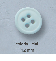 Gombík 12 mm 4 dierkový