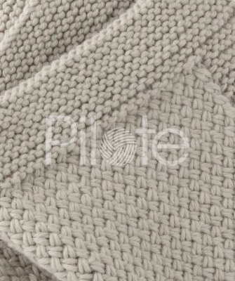 Detská deka do kočíka s plastickým vzorom.