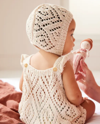 Pletená čiapočka s ažúrovým vzorom z prírodnej priadze phil RUSTIQUE, farba Ivoire - béžová.
