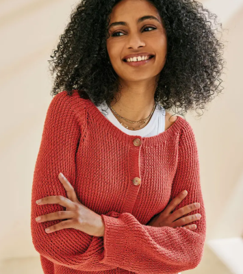 Dámsky sveter s rebrovým vzorom z jemnej priadze Phil CABOTINE 3, farba Terracotta.