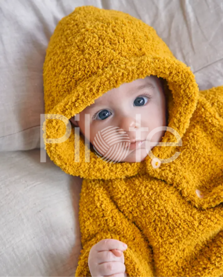 Mäkučký detský kabátik s kapucňou z kožušinkovej priadze Phil DOUCE, farba Gold