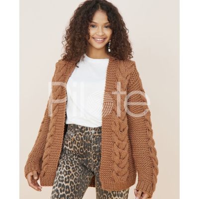 Dámsky sveter s veľkými osmičkami, farba Caramel.