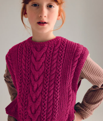 Módna dievčenská vesta s plastickým vzorom z priadze Phil PARTNER 3,5.