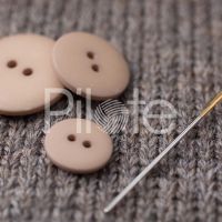 Gombík 15 mm Phildar Camel